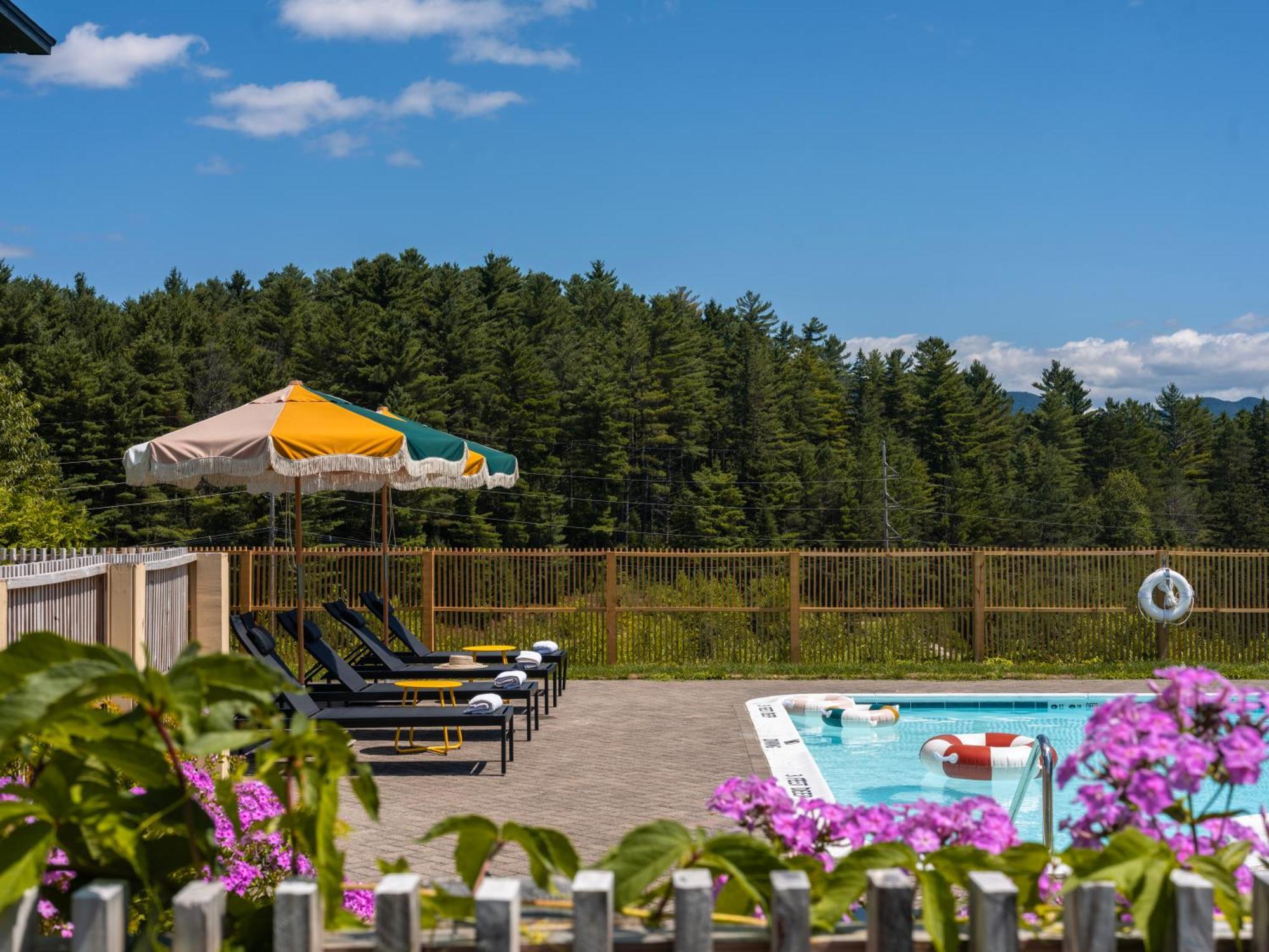 Eastwind Hotel 普莱西德湖 外观 照片